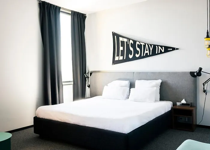 Hotel The Social Hub Extended 4*