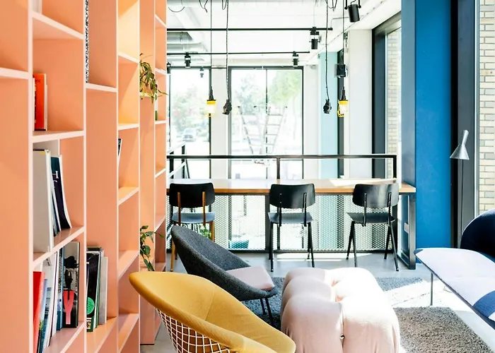 The Social Hub Extended 4*