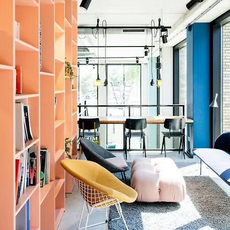 The Social Hub Extended Hotel