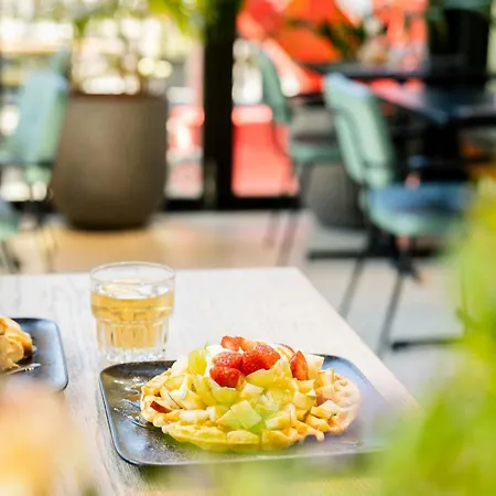 The Social Hub Extended Hotel 4*