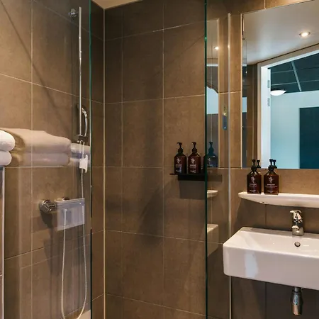 Hotel The Social Hub Extended 4*