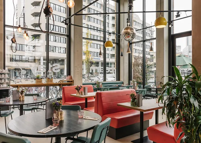 Hotell The Social Hub Extended Eindhoven