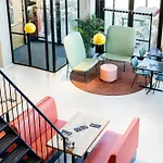 The Social Hub Extended Otel