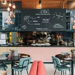 The Social Hub Extended Otel