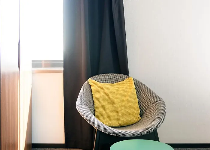 The Social Hub Extended