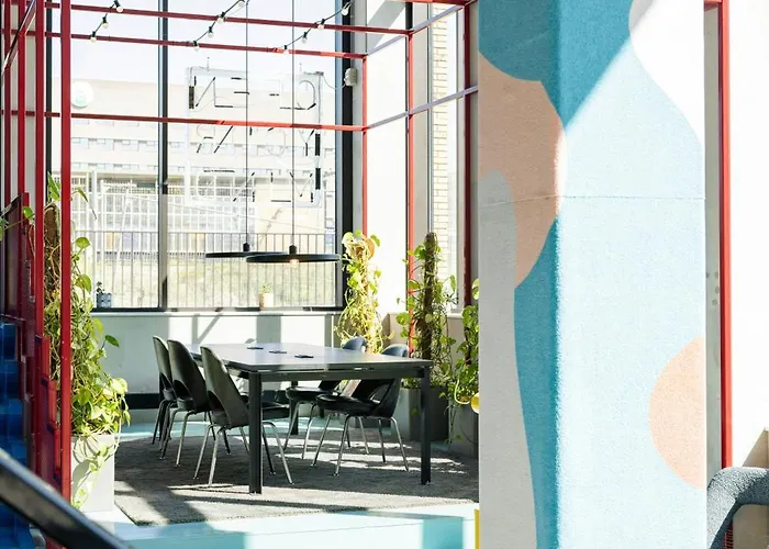 The Social Hub Extended Hotel